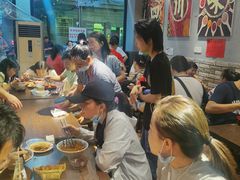-爆炸头阿姨小四川正宗川味小吃(无任何分店)
