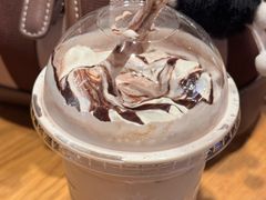 -星巴克(上海虹桥新天地二店)