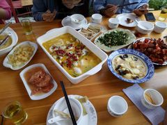 -乌镇那一年小院主题餐厅(甘泉西路店)