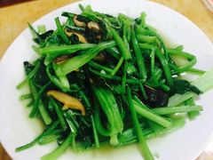 新疆风味餐厅-新疆风味冷水鱼庄(友谊峰路店)