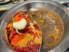 -廖掌柜·重庆鲜货火锅(上海首店)