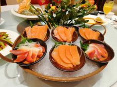 -万龙洲海鲜(大兴绿地缤纷城店)