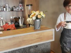 -ZING COFFEE 镜咖啡