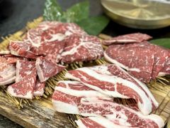 -臻牛烤肉