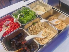 -鲜入围煮花胶鸡海鲜火锅