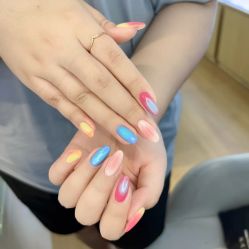 -悠禾·美甲美睫·皮肤管理