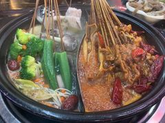 -灌县老妈砂锅串串香(万科红生活广场店)