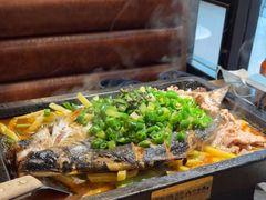 -夯鱼烤鱼·尔滨地标美食(中央商场店)