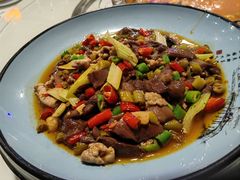 -茅台镇网红溶洞餐厅·茅帮菜馆