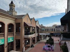 -王府井奥莱临潼小镇(临潼店)