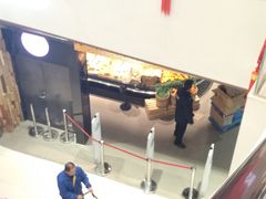 -中百仓储超市有限公司(越秀星汇维港店)