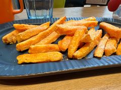-必胜客(上海华谊新所店)
