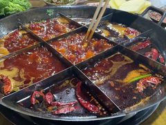 -正南齊北重庆老火锅(光华村直营店)