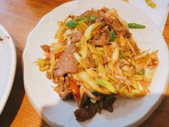 -隔壁老王·家常云南菜(花巷店)