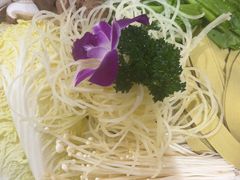 -鸡遇虾煲干锅火锅(小寨金莎店)