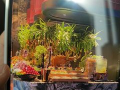 -雍容荟帝王蟹活龙虾展台自助(IFS黑金店)