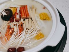 -三人行骨头王火锅(长寿店)