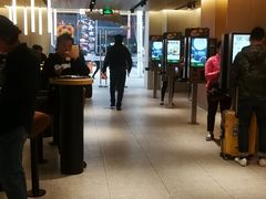 大堂-麦当劳(龙阳路店)
