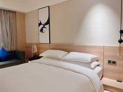 -上海浦东中心万枫酒店