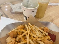 -滚猫咖啡·猫咖·猫友好撸猫(未来城店)