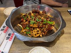 -愉肴麻辣香锅(中山路店)