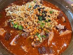 -张翻越·川渝冒菜·武汉黑鸭煲(城北万象城店)