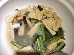 -龙泉人椰子鸡·糟粕醋·地标海南菜(龙昆南店)
