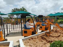 -季高兔窝窝亲子园(上海薰衣草公园店)