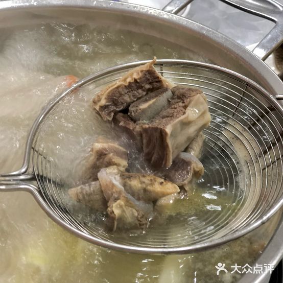 潮鑫鲜牛肉火锅(沃尔玛店)