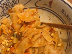 -陇上秦轩西安biangbiang面(朝龙汇店)