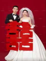 -雪中彩影婚纱摄影·微光艺术中心