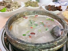 -墨脱石锅椰子鸡•香草鸭•东山羊(大东海店)