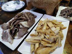 -刘少华贵州小黄牛·鲜牛肉火锅(总店)