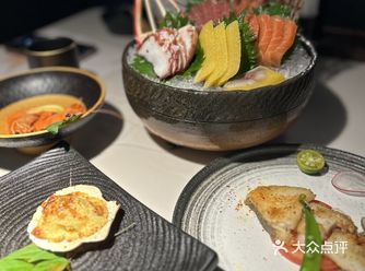 比如喜欢吃三文鱼就点个十份，因为一份都是只有一片