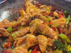 -路边边地标烧烤·川菜·小龙虾·音乐酒馆(良乡长虹店)