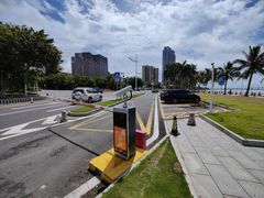 路边停车场-情侣路