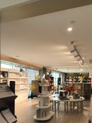 -雪绒花月子会所(万安店)