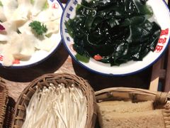 -贤合庄卤味火锅(时代广场店)