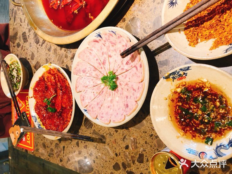 小龙坎老火锅午餐肉图片