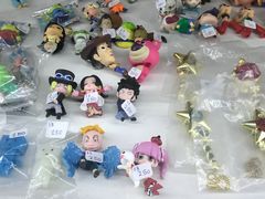 -席娜卡琳火车铁道夜市