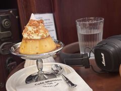 -Café Monson