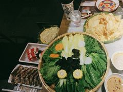 -尚尚仙·酸汤猪手·猪肚鸡火锅(华联万柳购物中心店)