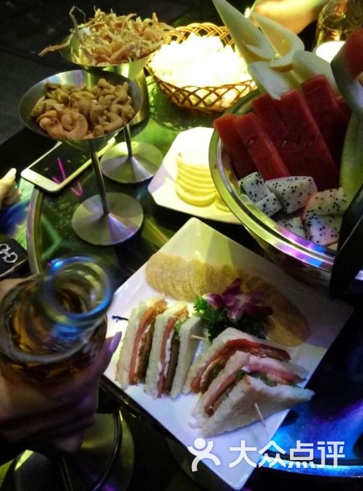 卡斯摩酒吧cosmodisco&club-卡斯摩酒吧cosmodisco&club图片-哈尔滨