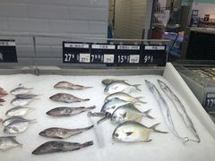 -沃尔玛(前山店)