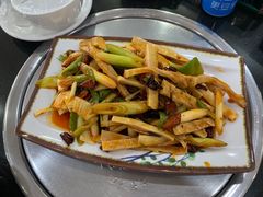 -瑞杰烧烤店·24小时营业(山东路店)