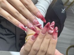 -瞧·享轻奢美甲美睫