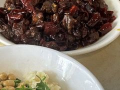 -味之溢美蛙仔姜兔·肥肠鱼•耗儿鱼(文星店)