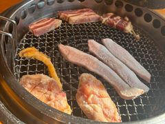 -拾勝牛·江景安格斯烧肉放题(江湾阳光天地店)