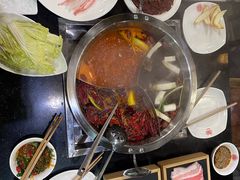 -百年川椒重庆老火锅(光谷店)