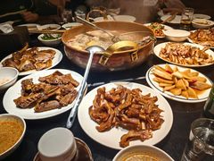 -潮汕三宝鲜牛肉火锅